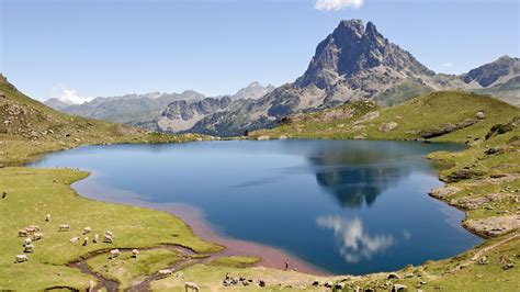 authentic lake france